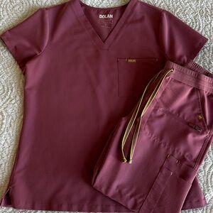 Dolan scrubs top size small, pants XS short (they run big so fit like a small).